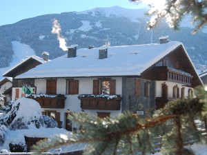 OFFER HOLIDAY IN THE ALPS